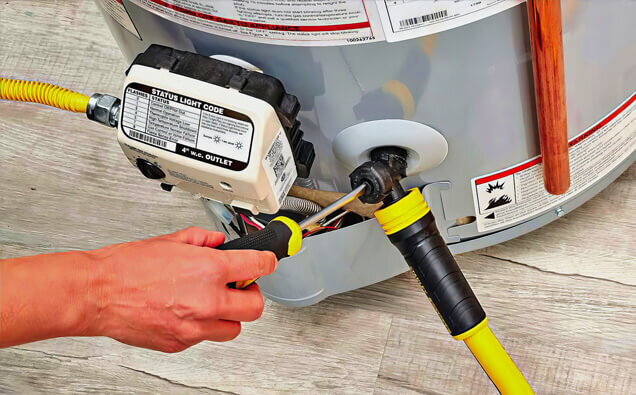 https://plumberwilletton.com.au/uploads/2025/06/hot-water-385324.jpg