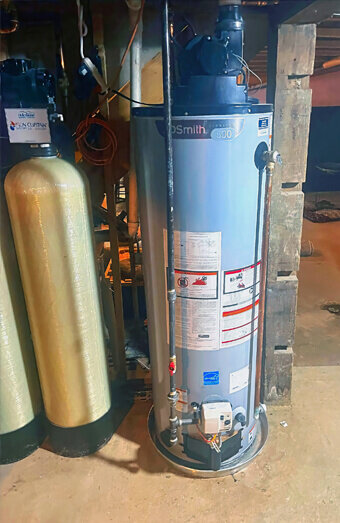 https://plumberwilletton.com.au/uploads/2025/06/hot-water-724173.jpg